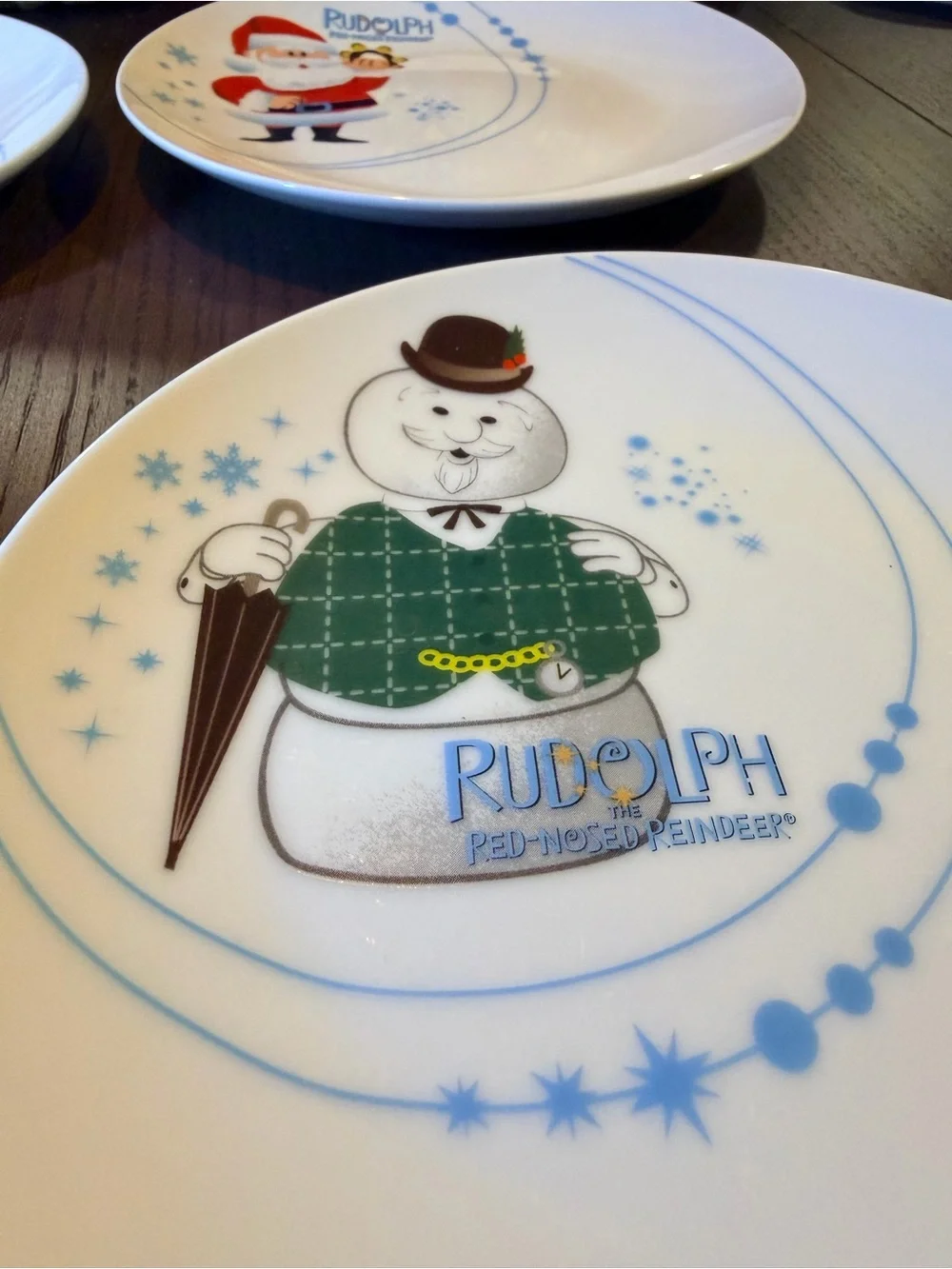 Rudolph the Red Nosed Reindeer Set of 4 Holiday Dessert Ceramic 8” Plates
